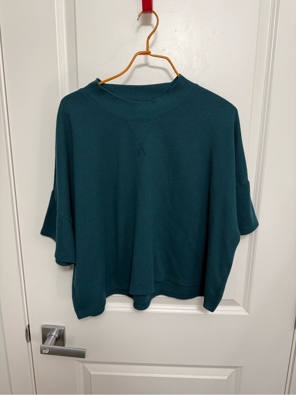 Victoria's Secret Women’s Relaxed Short Sleeve Waffle Crop Top in size L